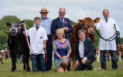 Interbreed Presentation with Jack O'Brien, Jim Quail, Judge David Leggat, Show Chairperson Michelle Macauley, Arthur Dillon, Johny Aiken